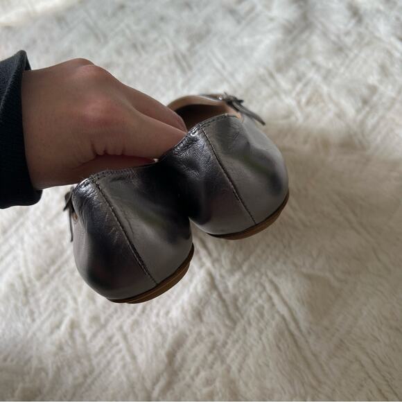 Stuart Weitzman Emilia Mary Jane Silver Flats - Picture 4 of 7